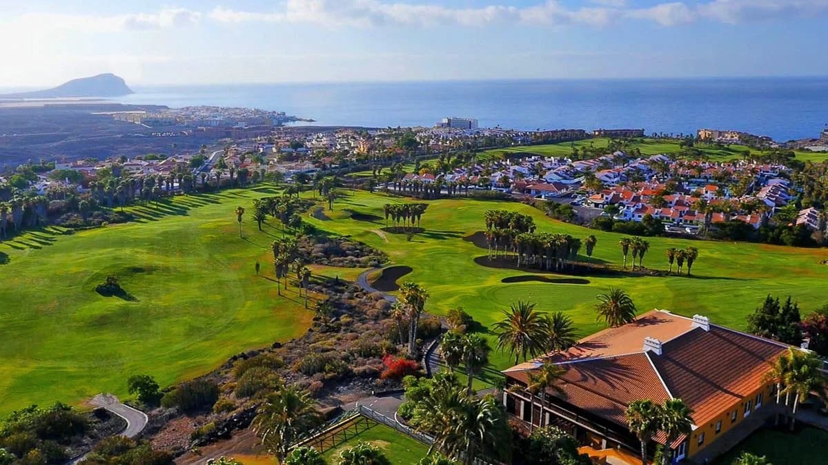 Lífið í Golf del Sur